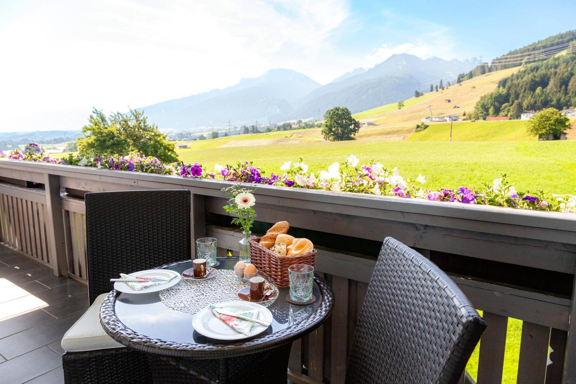 Gaestehaus Weber Oberperfuss Exteriér fotografie