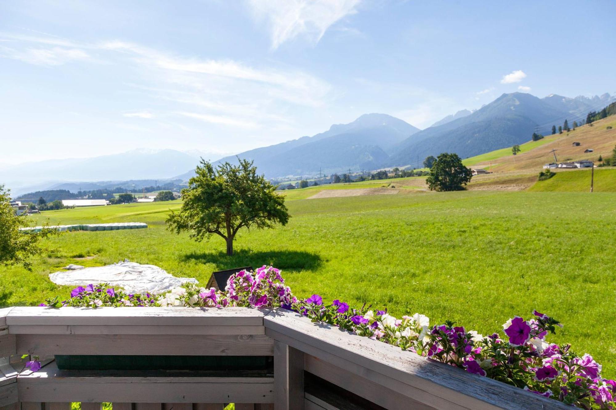 Gaestehaus Weber Oberperfuss Exteriér fotografie